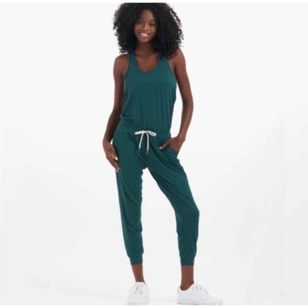 Vuori Lux Jumpsuit in Kade Heather Size Medium NWT